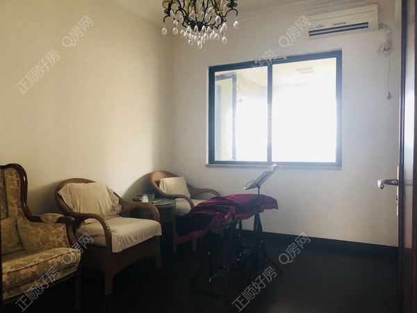 8AAA2AE9-2AD4-481E-B579-FE6B7E67E685