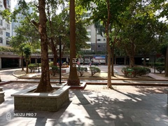 中庭广场休闲中心.jpg