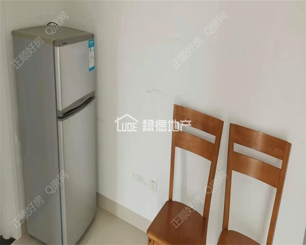 s6AAF9113DEDF4D2B8FC09CBD3F84F592.jpg