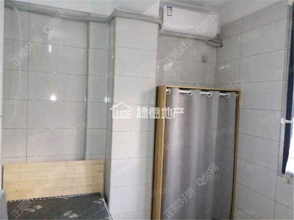 s1DAEDA522A244F41B31B9D01DB4CA55C.jpg