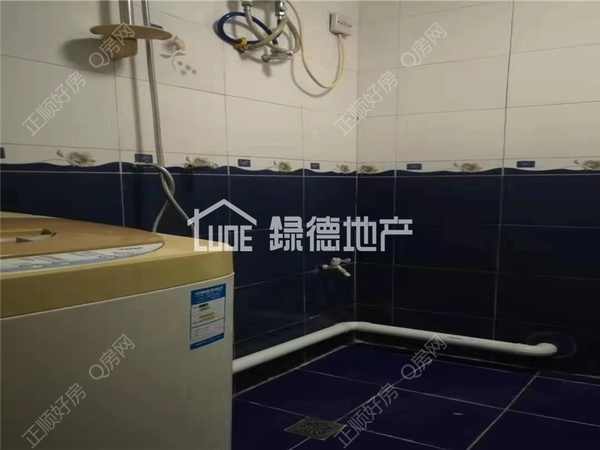 sD7F82D77178C40DFAAAE49C23E38D01F.jpg