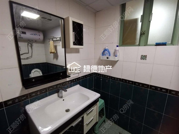 s6984AF8697A14AB3ACA4D2A4640F44EE.jpg