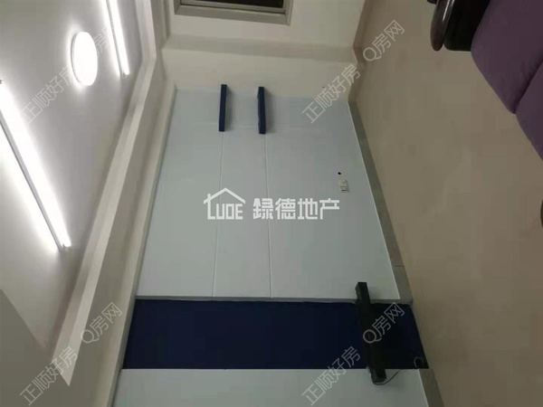 s0D3C040822934FD8A19A7A3426199FAF.jpg